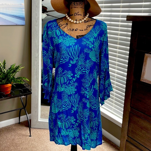 🔥NWT🔥- GORGEOUS pineapples ladies summer dress or coverup size small - Picture 1 of 13